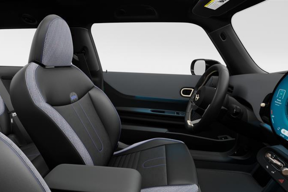 2026 MINI 3 Door - Image 9