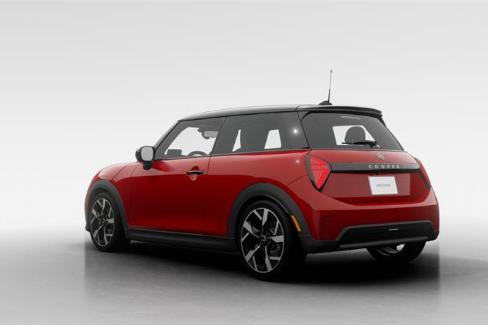 2026 MINI 3 Door - Image 2