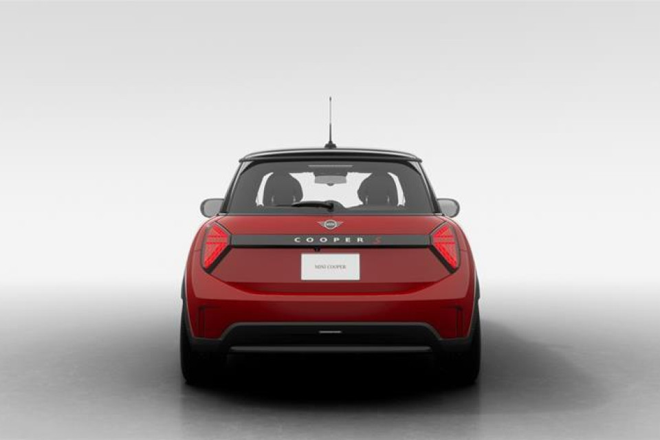 2026 MINI 3 Door - Image 5