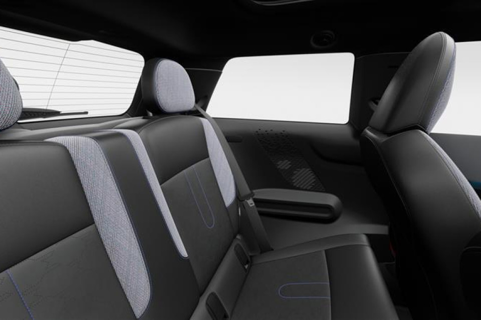 2026 MINI 3 Door - Image 12