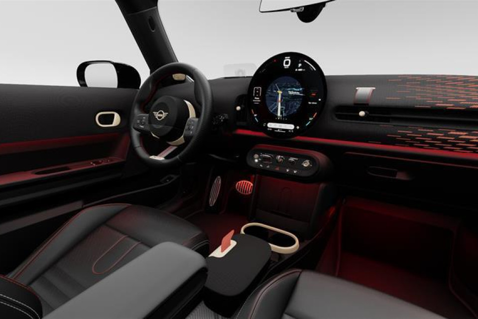 2026 MINI 3 Door - Image 7