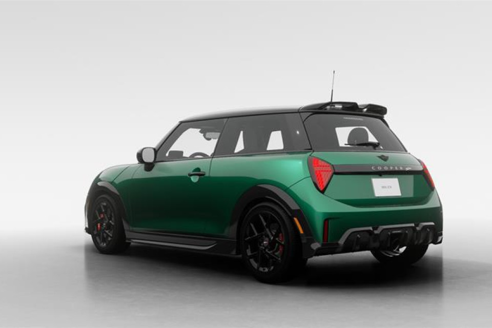 2026 MINI 3 Door - Image 8