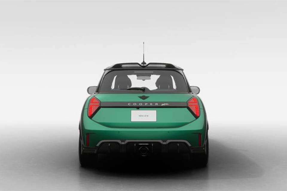 2026 MINI 3 Door - Image 13