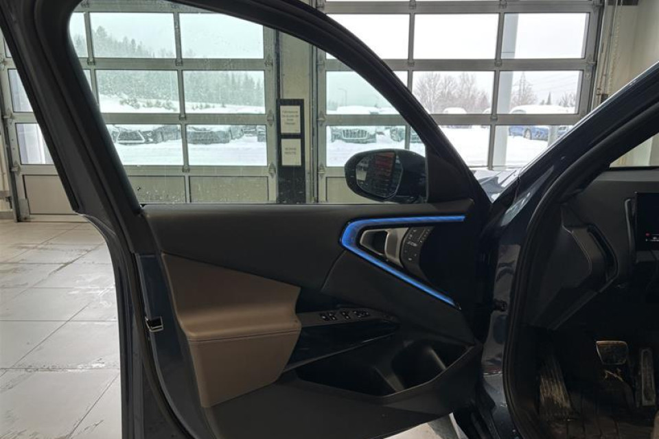 2026 BMW X3 - Image 8