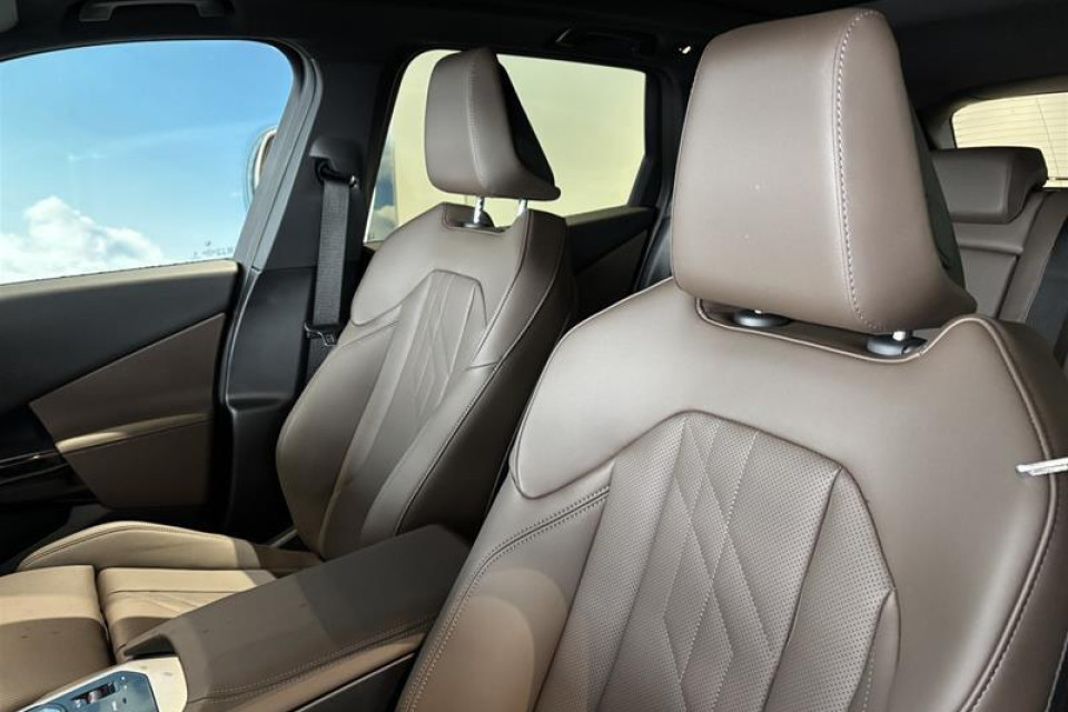 2026 BMW X3 - Image 9