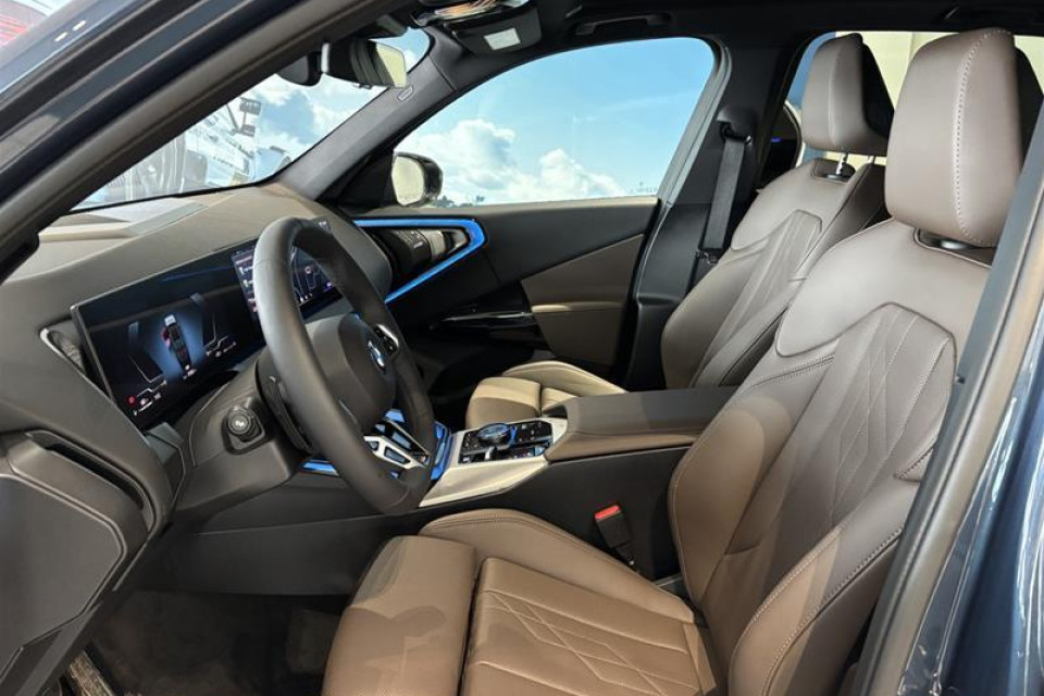 2026 BMW X3 - Image 12