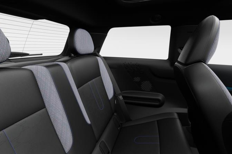 2026 MINI 3 Door - Image 5