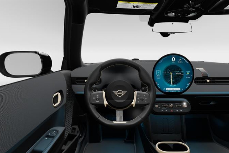 2026 MINI 3 Door - Image 7