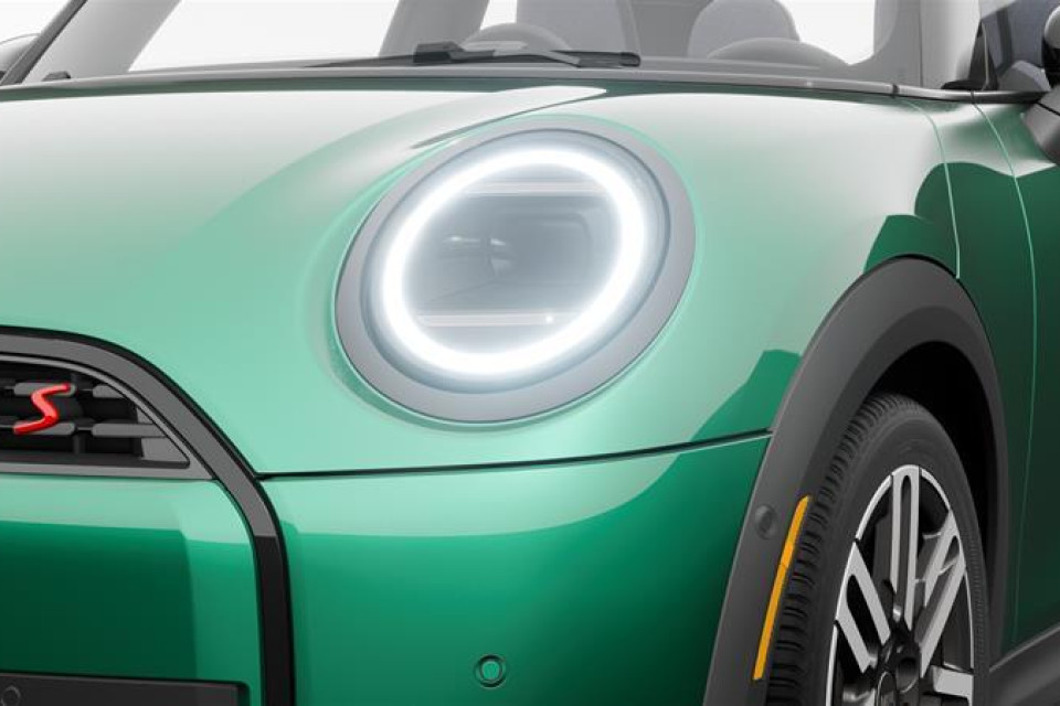 2026 MINI 3 Door - Image 12