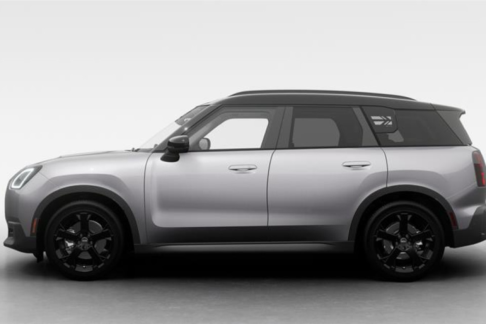2025 MINI Countryman - Image 4