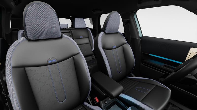 2025 MINI Countryman - Image 14