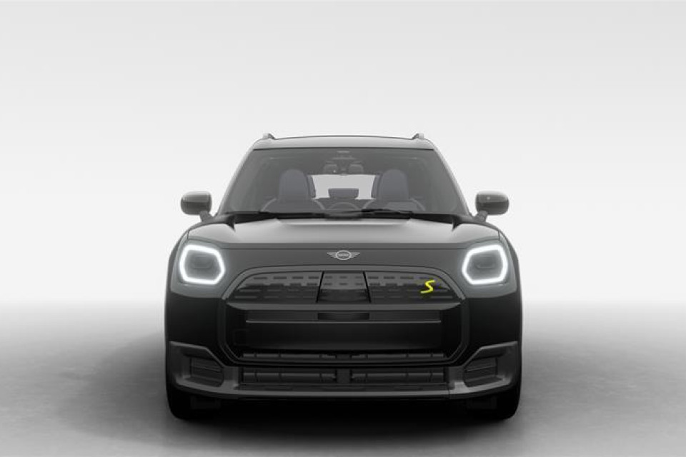 2025 MINI Countryman - Image 3
