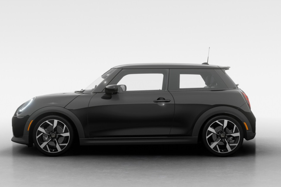 2026 MINI 3 Door - Image 4