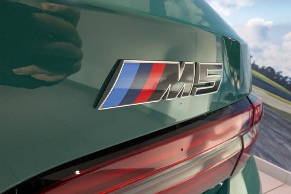 2026 BMW M5 - Image 21