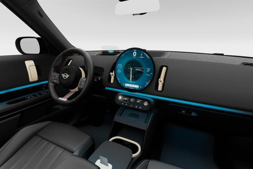 2026 MINI Countryman - Image 14