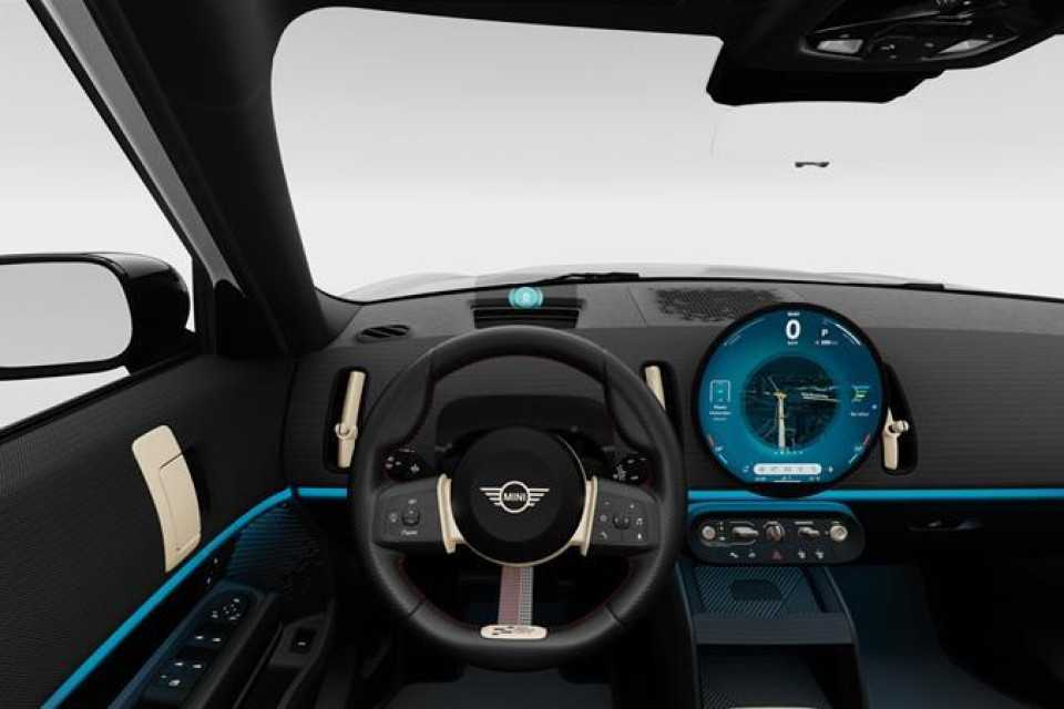 2026 MINI Countryman - Image 14