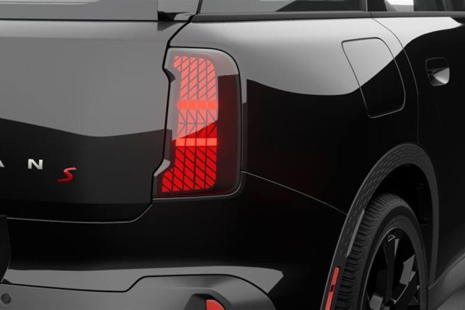 2026 MINI Countryman - Image 10