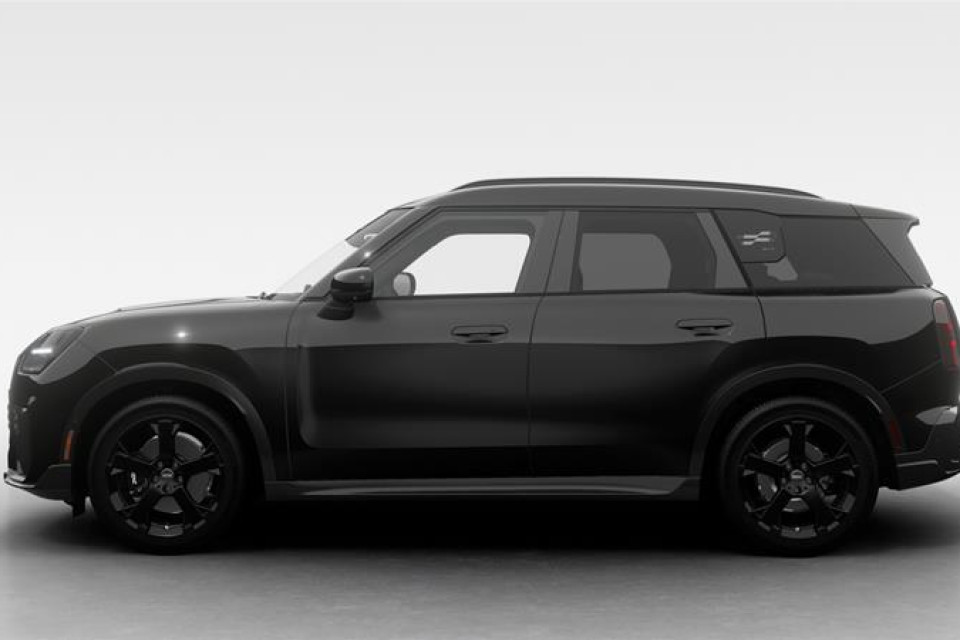 2026 MINI Countryman - Image 13
