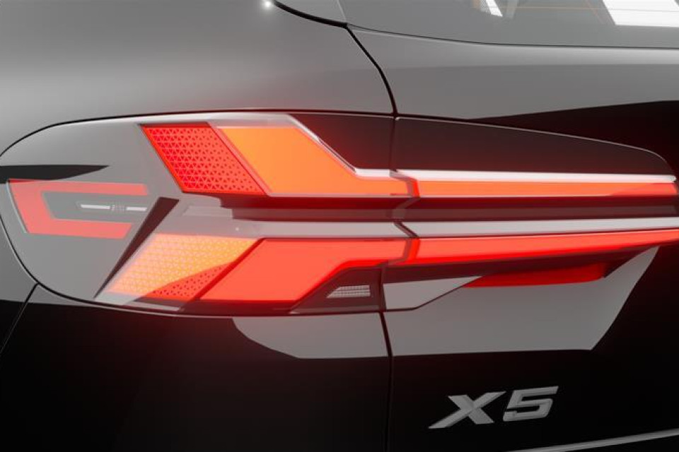 2026 BMW X5 - Image 8