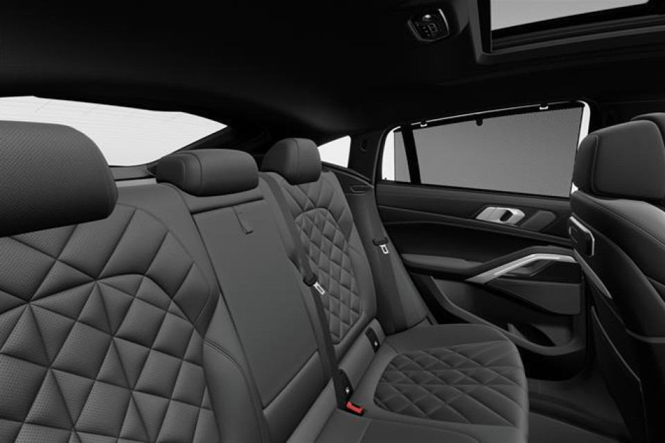 2026 BMW X6 - Image 12