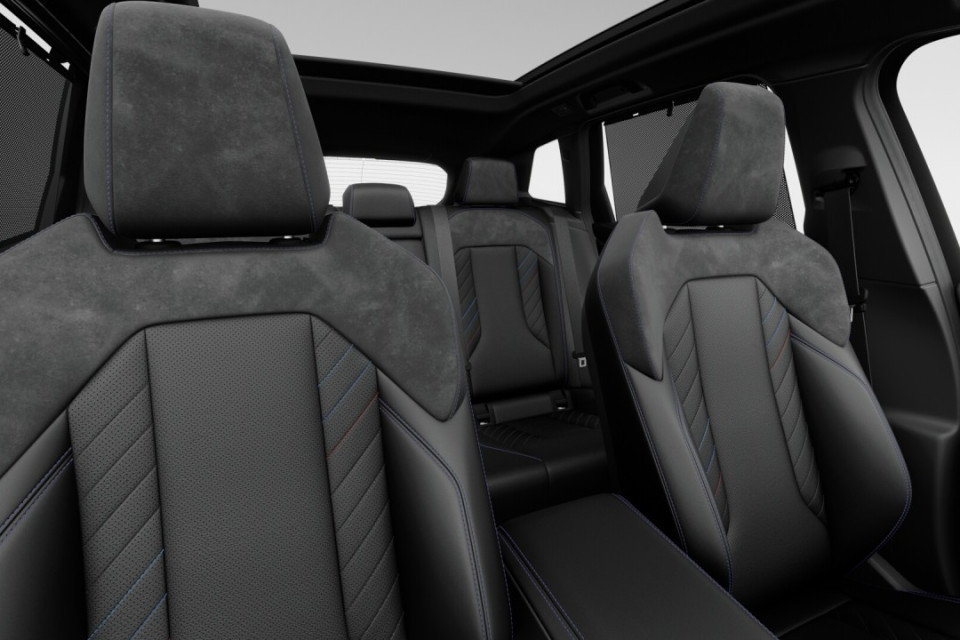 2026 BMW X3 - Image 11