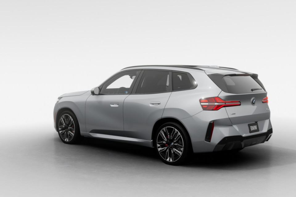 2026 BMW X3 - Image 2