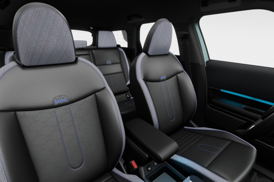 2026 MINI Countryman - Image 11