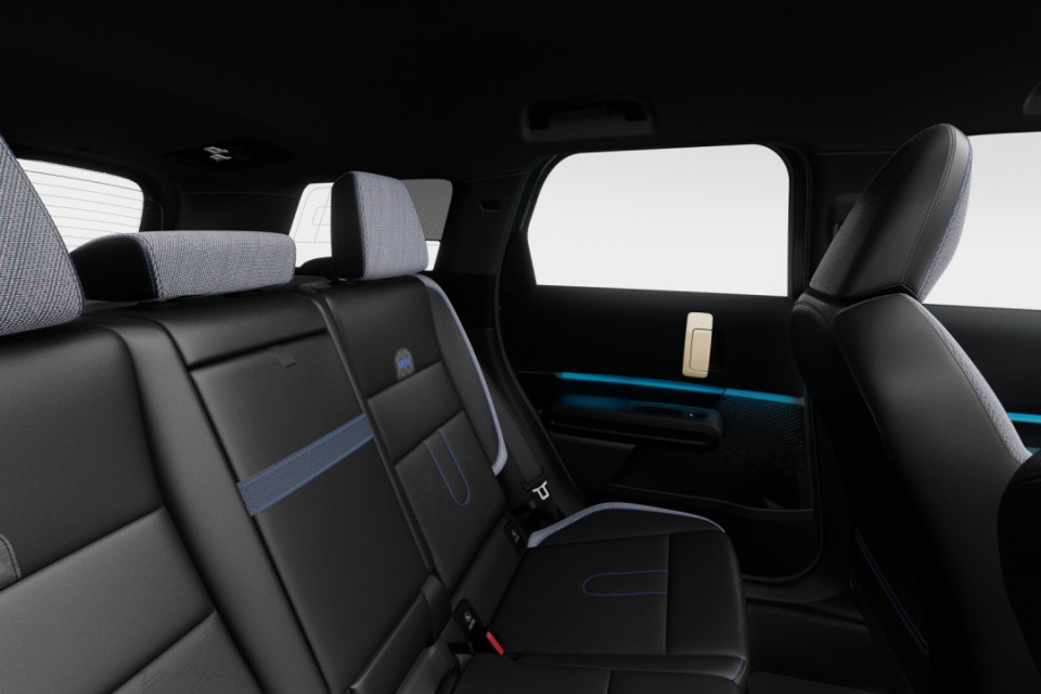 2026 MINI Countryman - Image 12