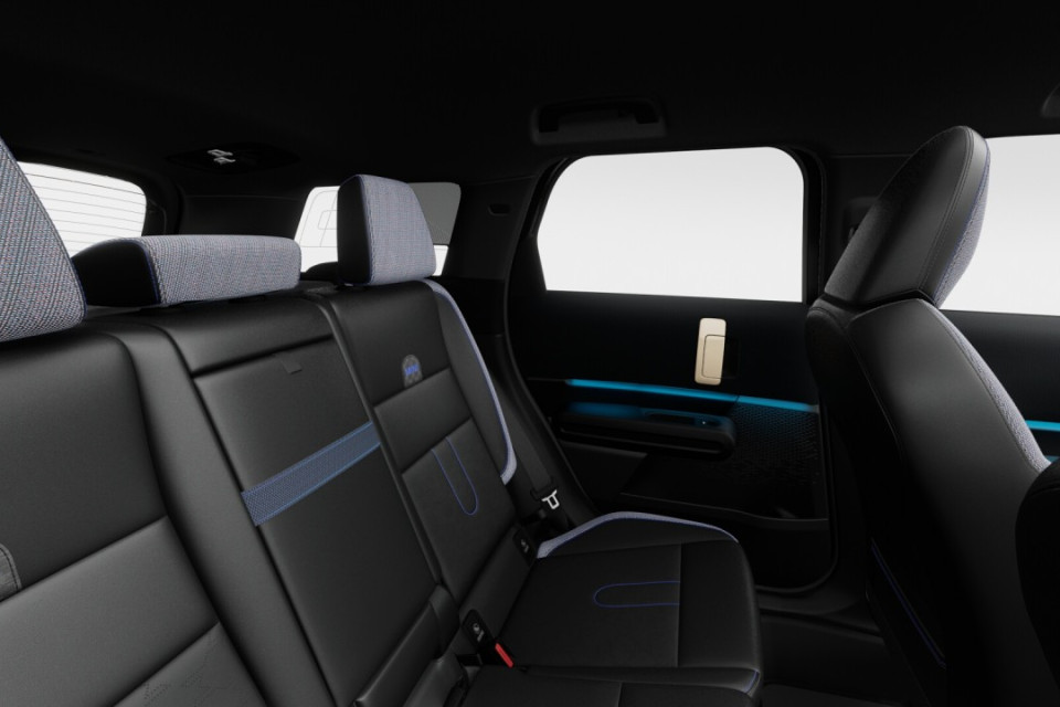 2026 MINI Countryman - Image 12