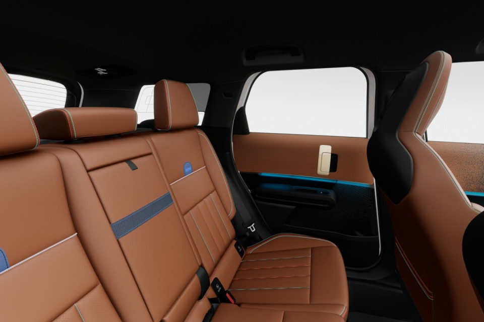 2026 MINI Countryman - Image 12