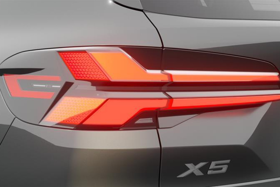 2026 BMW X5 - Image 14
