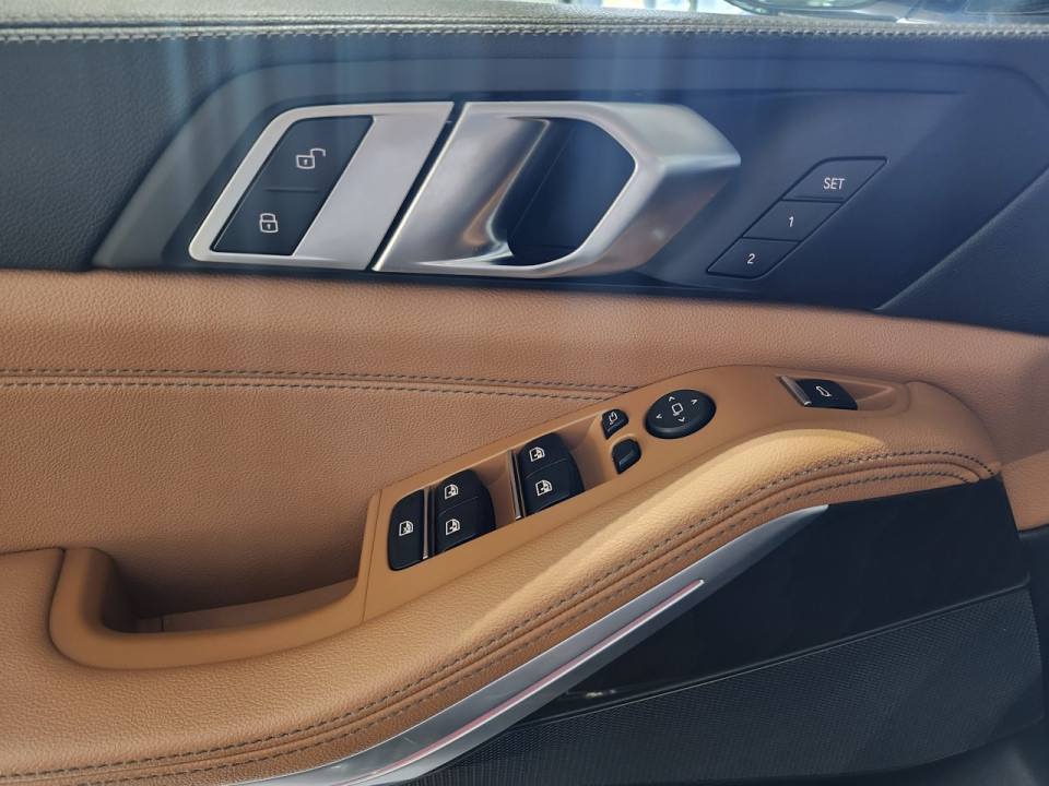 2022 BMW X5 - Image 22