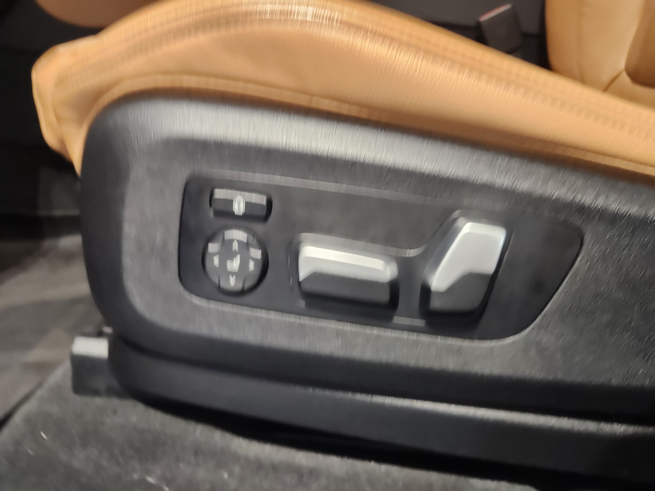 2022 BMW X5 - Image 11