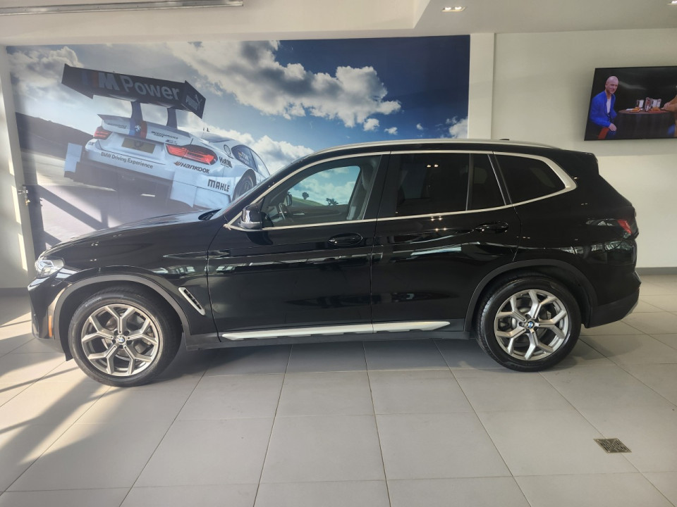 2023 BMW X3 - Image 2