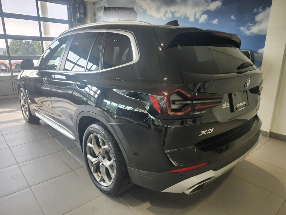 2023 BMW X3 - Image 4
