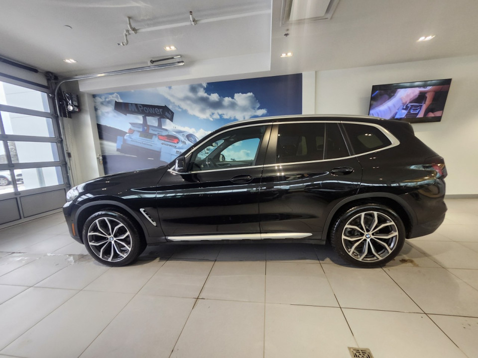 2023 BMW X3 - Image 4