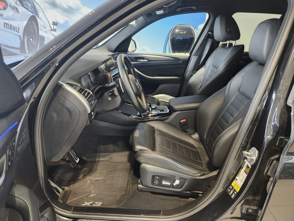 2022 BMW X3 - Image 12