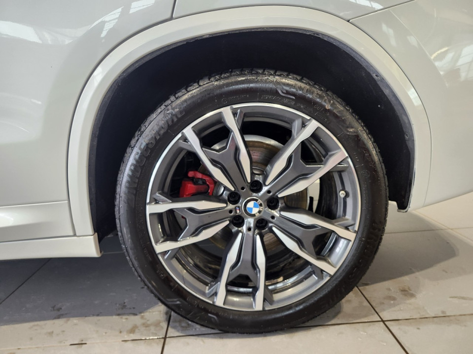 2023 BMW X3 - Image 3