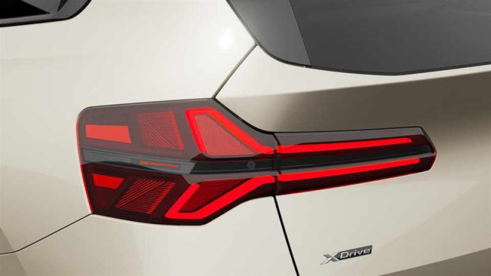 2026 BMW X3 - Image 8