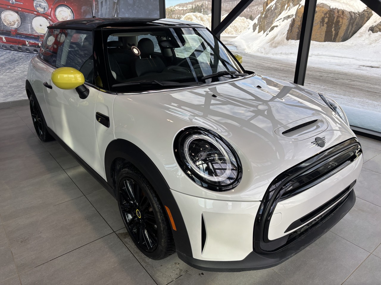 2023 MINI Cooper - Image 8