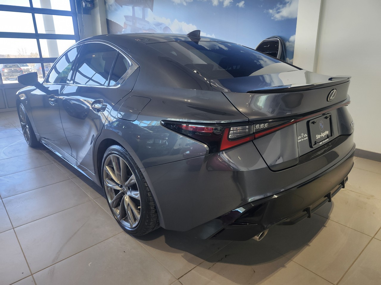 2022 Lexus IS - Image 3