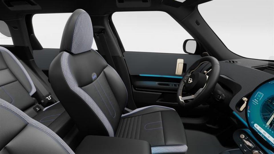2026 MINI Countryman - Image 12