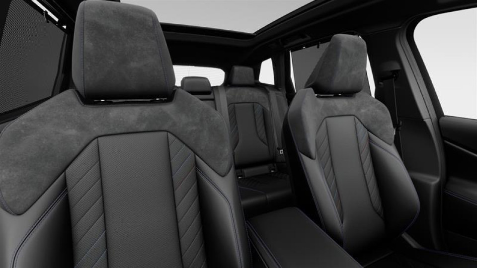 2026 BMW X3 - Image 11