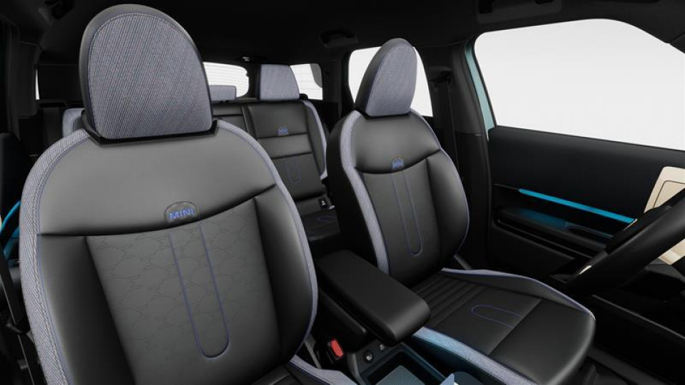 2026 MINI Countryman - Image 11