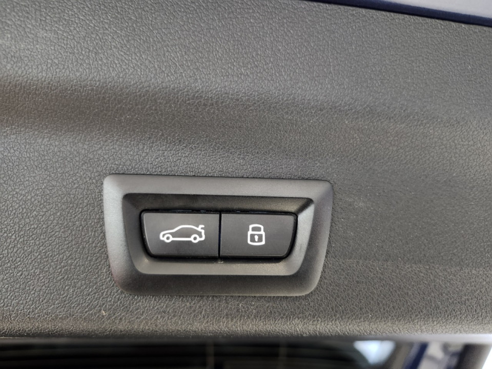 2023 BMW X1 - Image 6