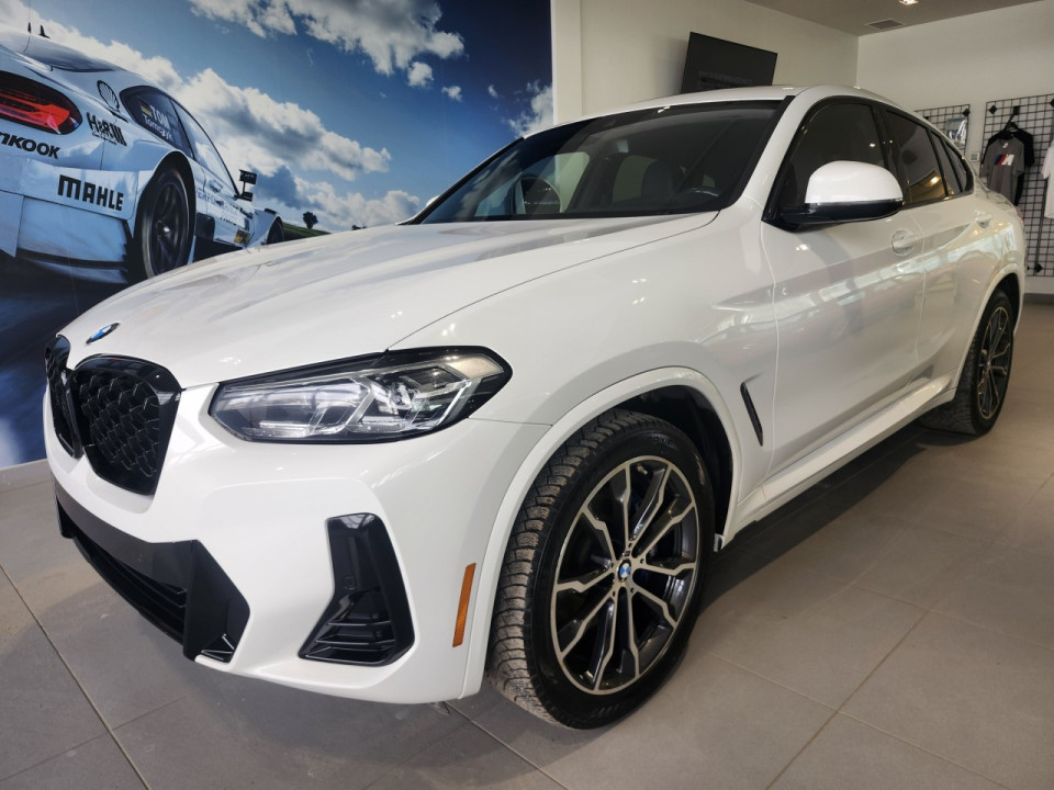 2022 BMW X4 - Image 1
