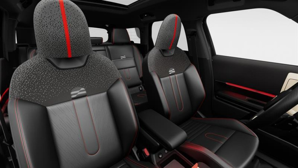 2026 MINI Countryman - Image 13