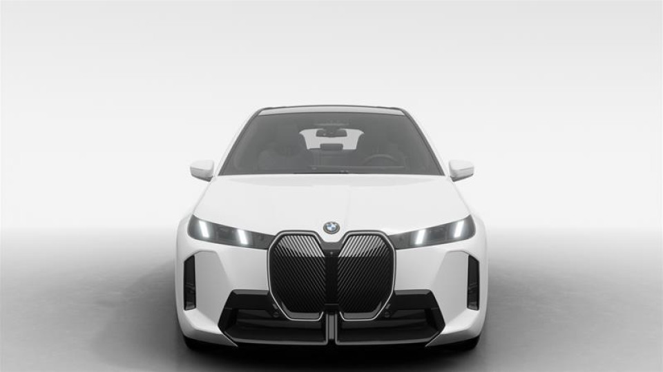2026 BMW iX - Image 3