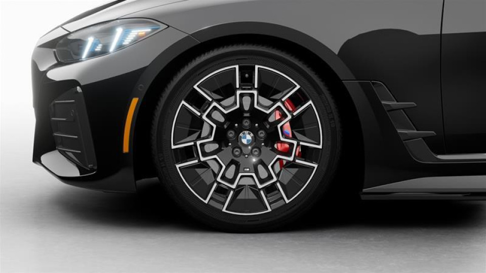 2026 BMW i4 - Image 6