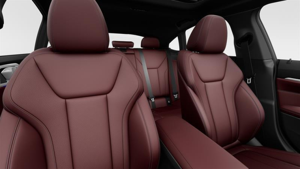 2026 BMW i4 - Image 9